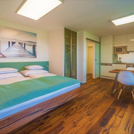 Haus Am Weinberg II Apartment Seekirchen am Wallersee Bagian luar foto