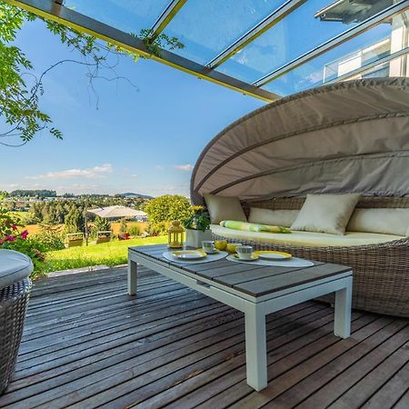 Haus Am Weinberg II Apartment Seekirchen am Wallersee Bagian luar foto