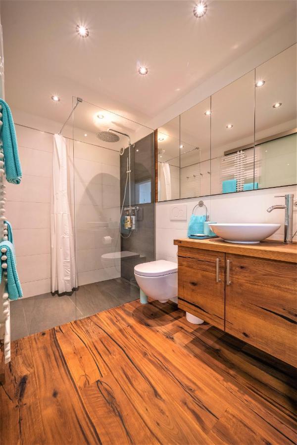 Haus Am Weinberg II Apartment Seekirchen am Wallersee Bagian luar foto