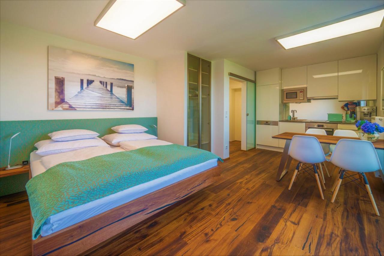 Haus Am Weinberg II Apartment Seekirchen am Wallersee Bagian luar foto