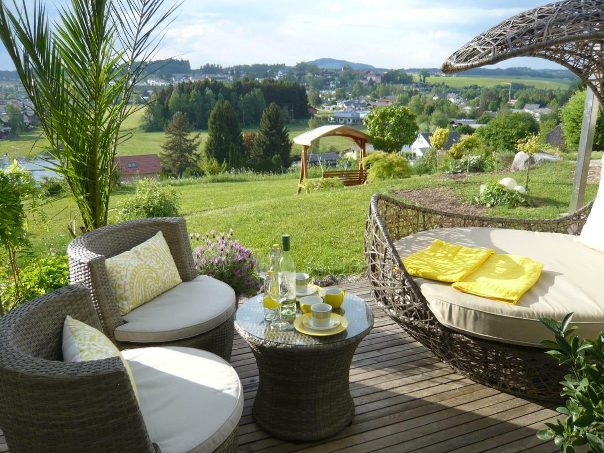 Haus Am Weinberg II Apartment Seekirchen am Wallersee Bagian luar foto