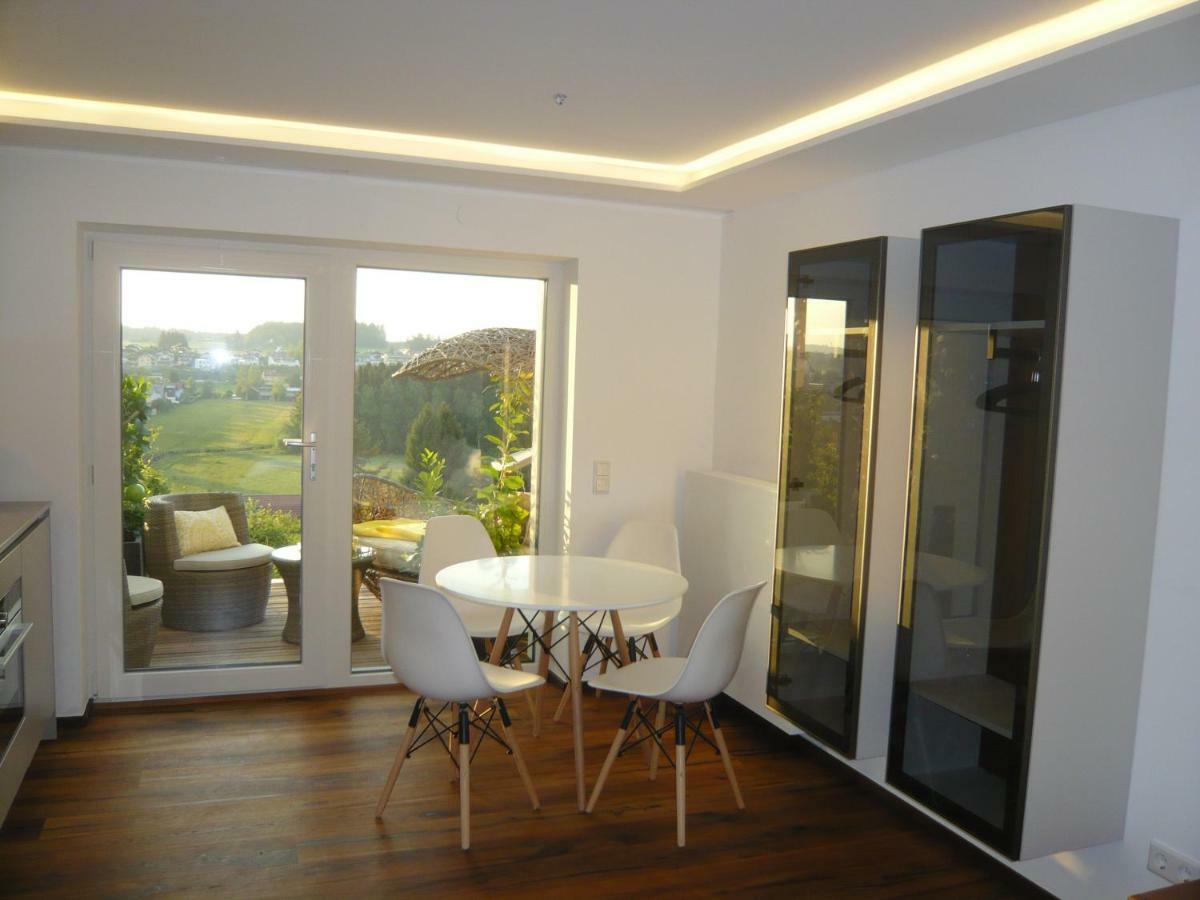 Haus Am Weinberg II Apartment Seekirchen am Wallersee Bagian luar foto