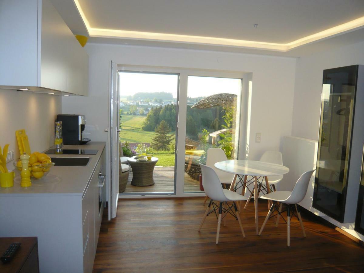 Haus Am Weinberg II Apartment Seekirchen am Wallersee Bagian luar foto