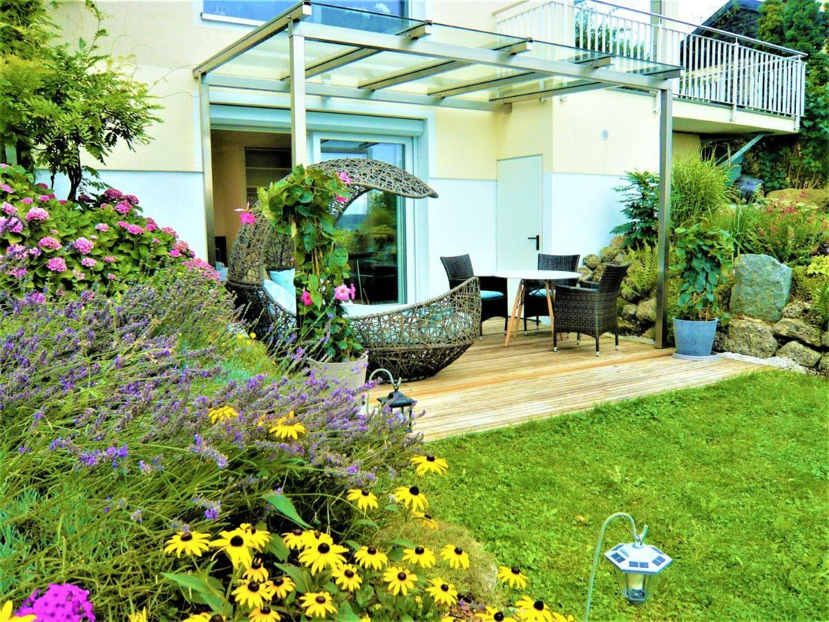 Haus Am Weinberg II Apartment Seekirchen am Wallersee Bagian luar foto